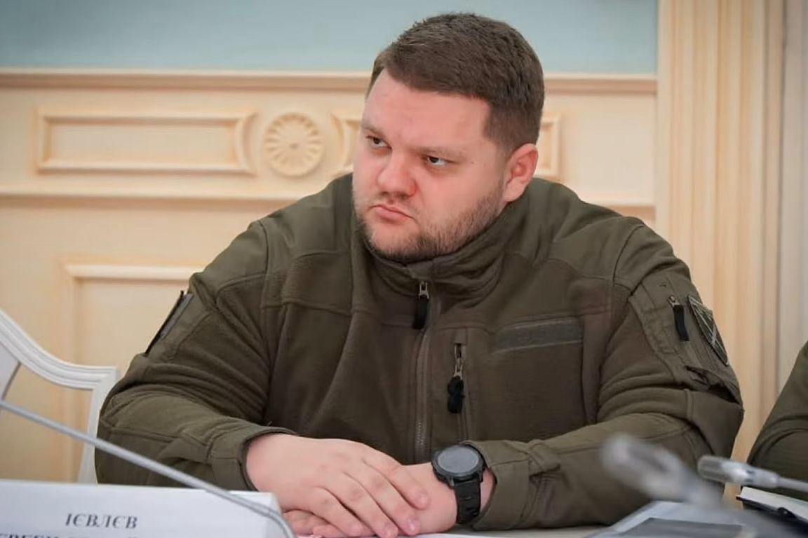 Речник КМВА погрожував журналісту після статті про майно його батька з Покровського ТЦК