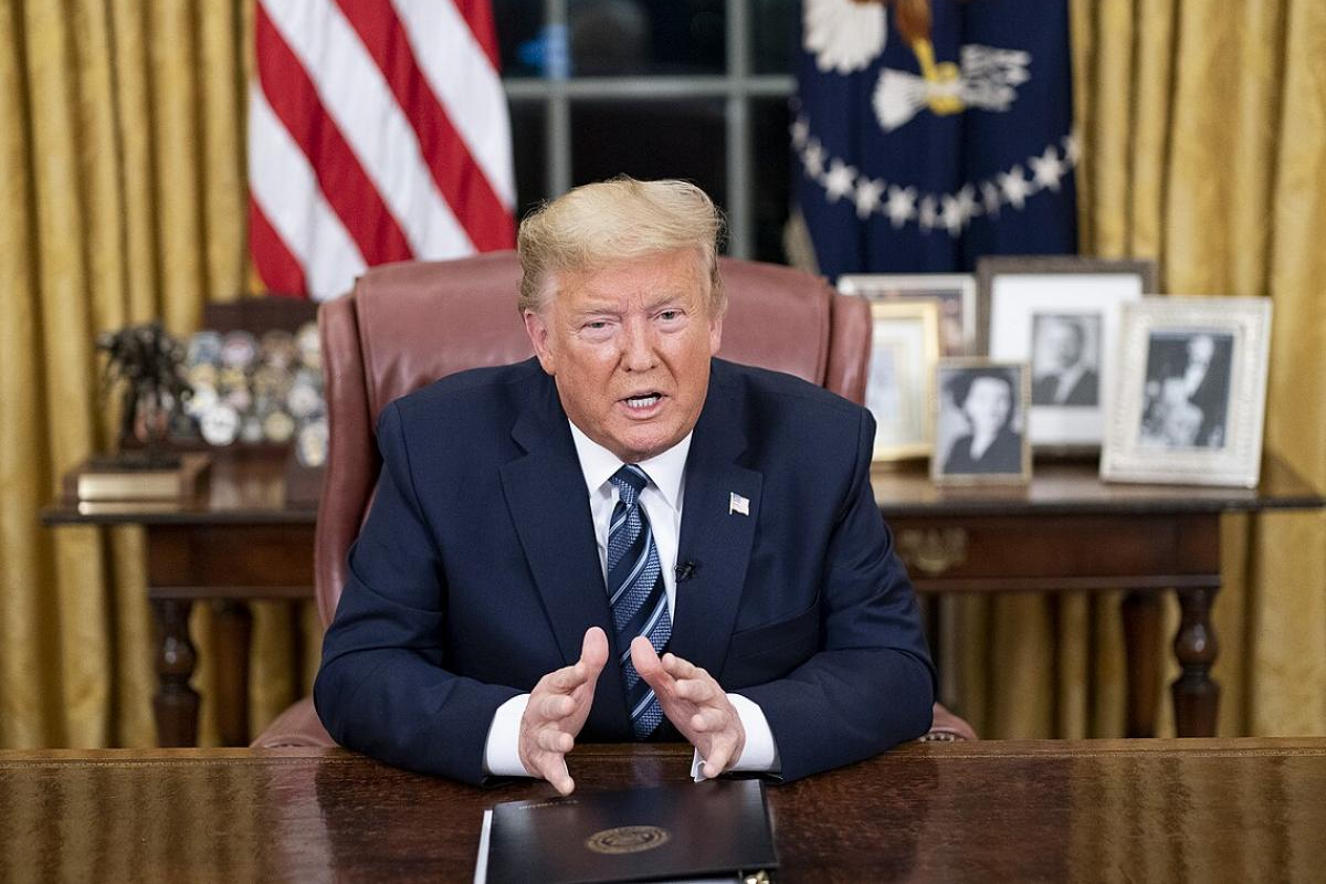 Трамп прокоментував оголошене путіним припинення вогню з нагоди 9 травня