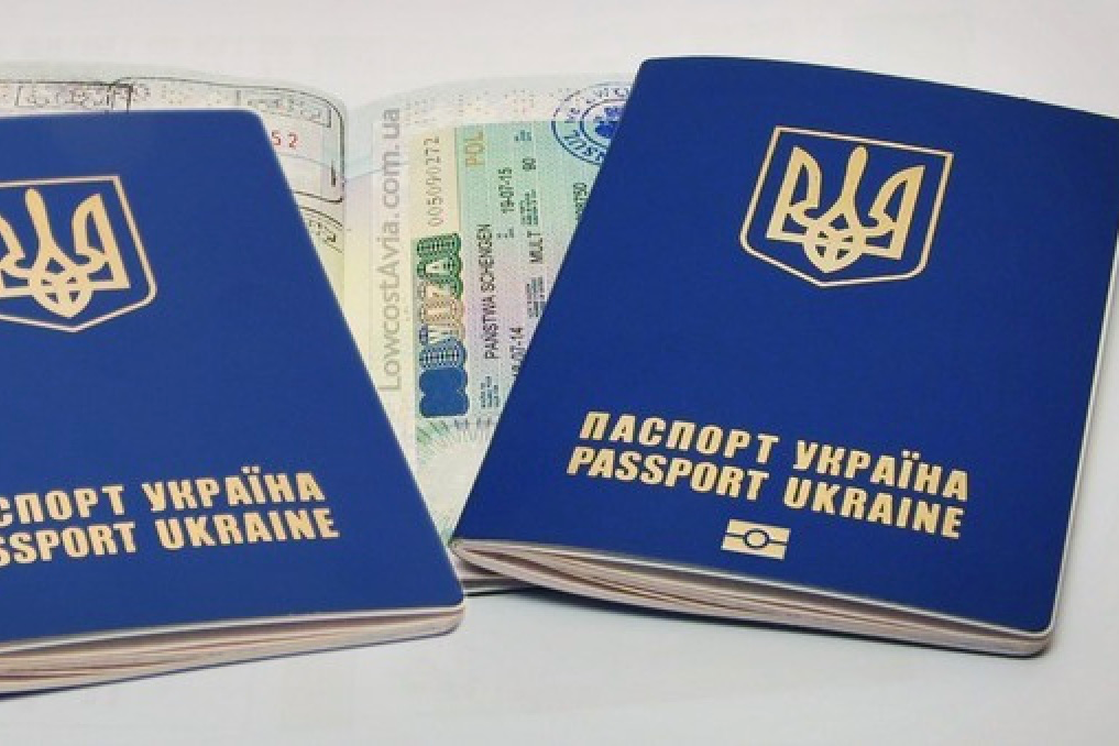 В Україні спростили видачу та заміну паспортів для дітей — деталі
