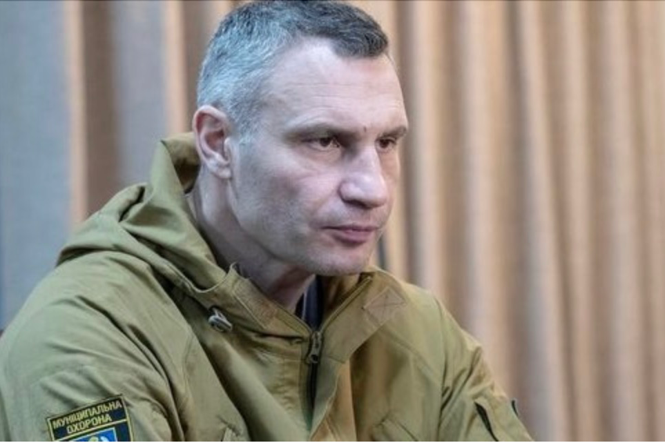 Кличко та інші посадовці отримали догани за незадовільний стан укриттів у Києві