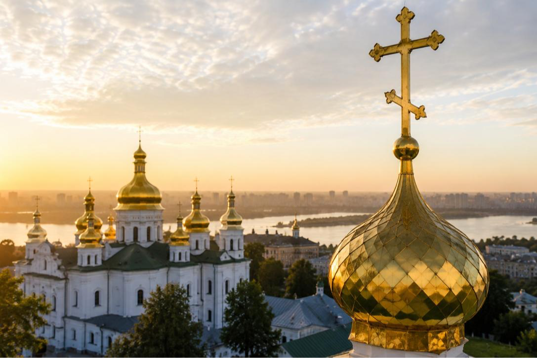 20 червня: яке свято сьогодні, кого вітають з іменинами та що не можна робити