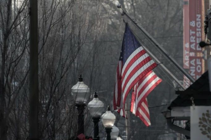 Більшість українців вважають, що США тиснуть на Київ заради поступок Росії, — опитування КМІС