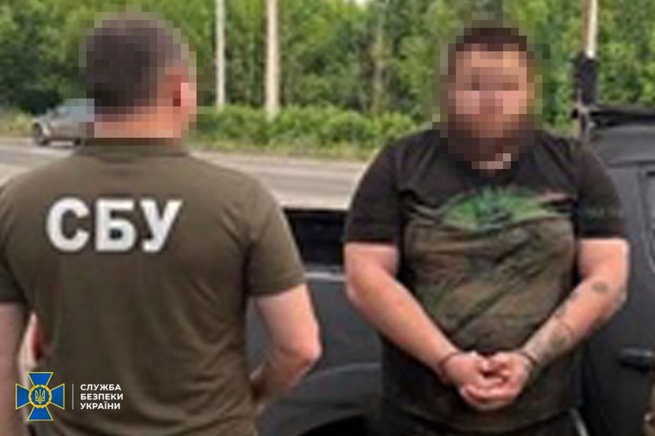 СБУ, ДБР та Нацполіція викрили чотири канали продажу зброї: затримано 11 осіб
