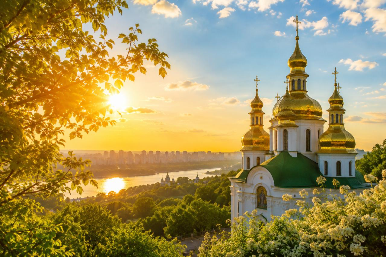 Яке церковне свято 25 червня: чому цього дня не радять працювати на городі