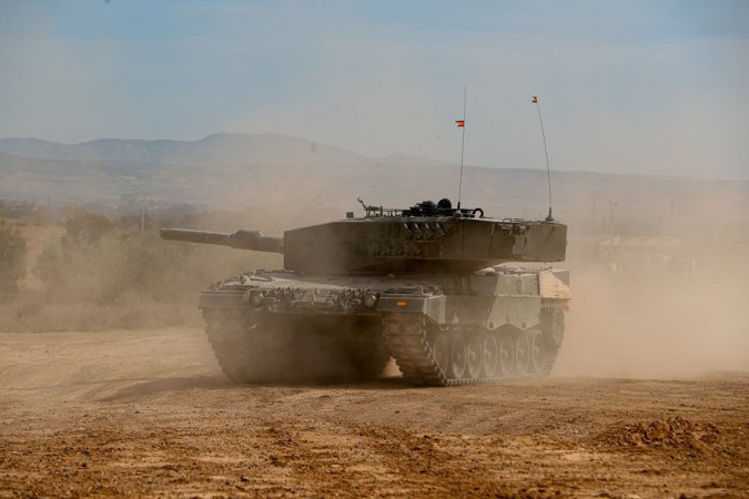 Іспанія відправила в Україну нову партію танків Leopard 2A4 і різні види боєприпасів