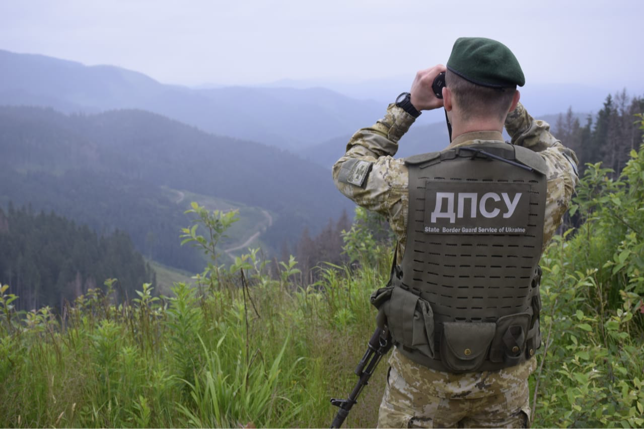 На Одещині прикордонник застрелив чоловіка, який напав на нього