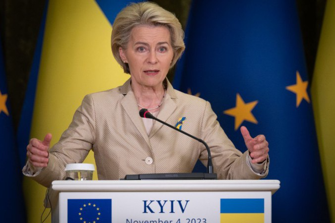 ЄС підготував відповідь на тарифи США, але ще не час — Урсула фон дер Ляєн 