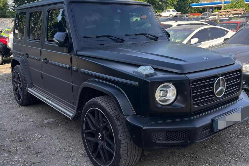Верховний Суд підтвердив конфіскацію Mercedes посадовця міграційної служби з Одещини