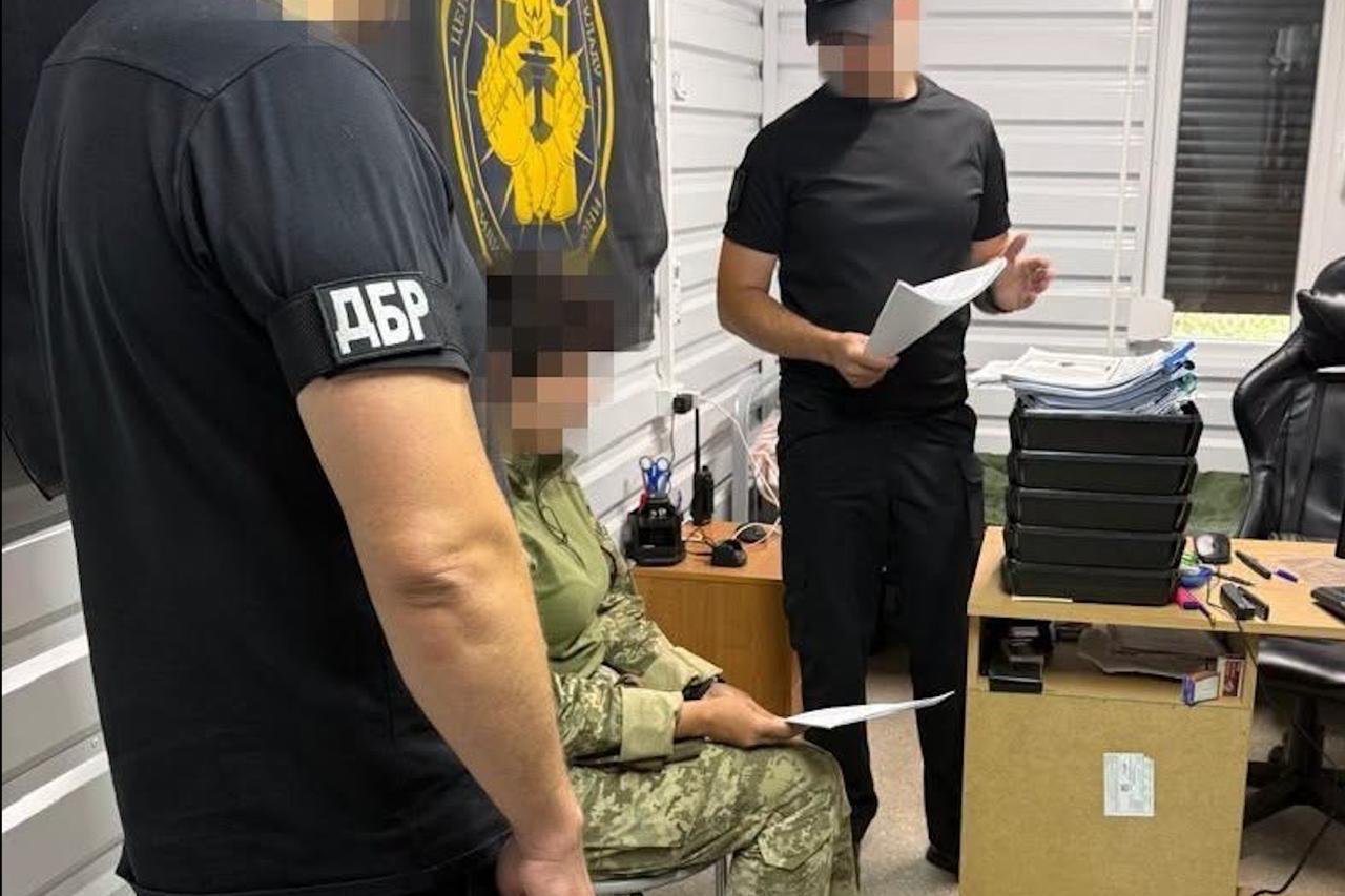 Понад 100 ТЦК одночасно обшукує ДБР: перевіряють схеми ухилення, побиття та катування