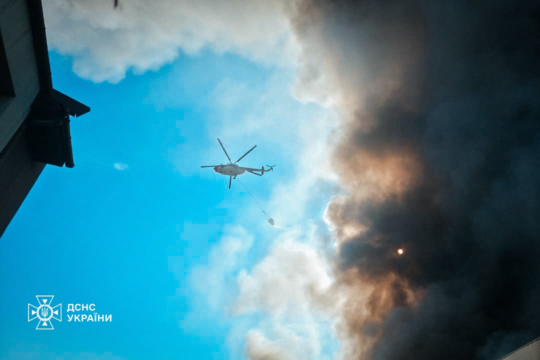 Нічна атака РФ на Київ: 13 загиблих, понад 30 поранених, під завалами ще можуть бути люди