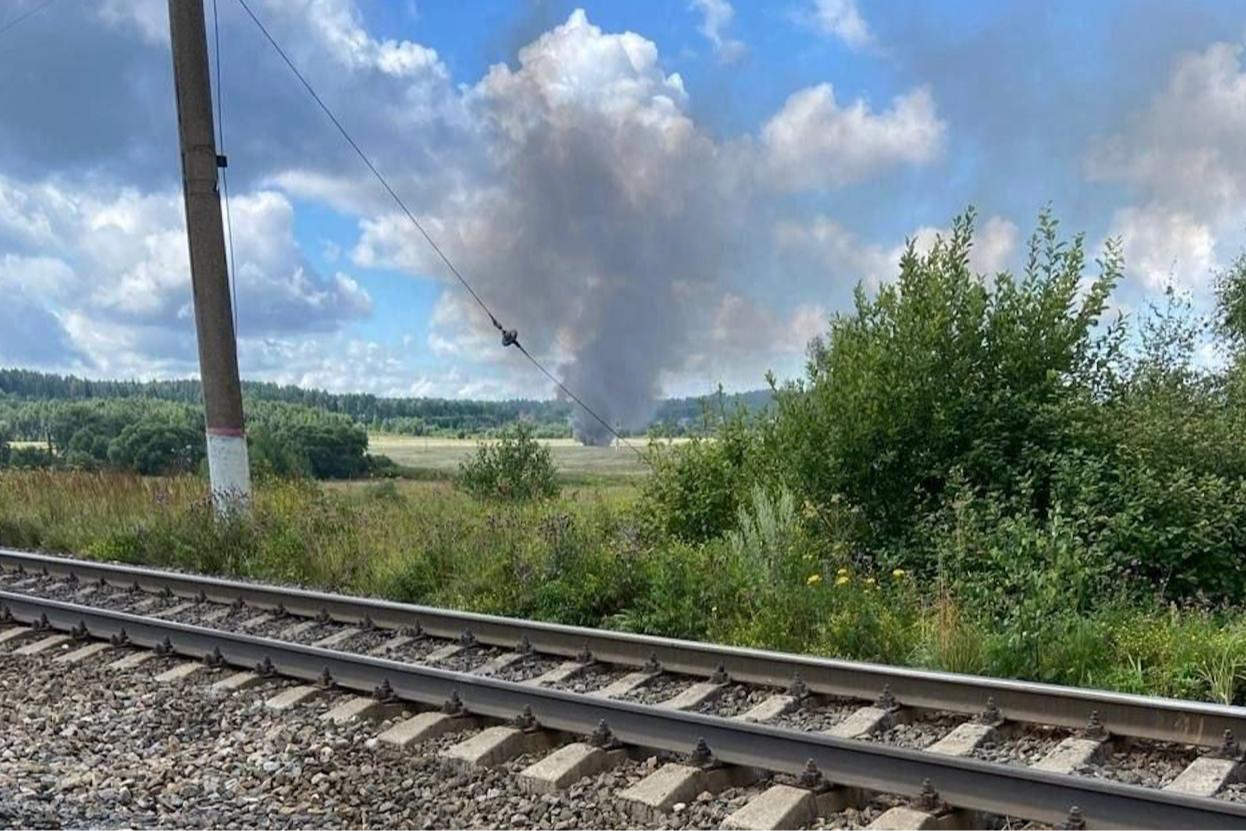 У РФ назвали причину падіння «найкращого у світі» Су-57: пропагандисти говорять про «дружній вогонь»