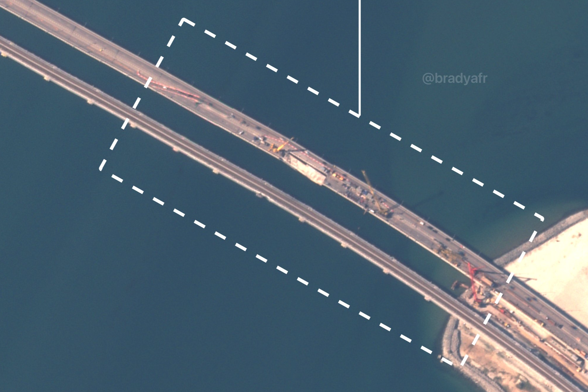 З'явилися супутникові знімки ремонту Кримського мосту