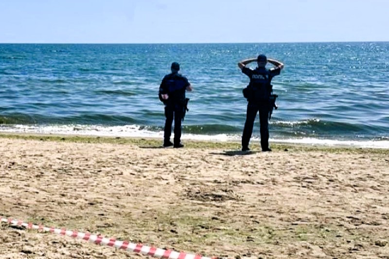 На Одещині на пляжі вибухнули міни — троє відпочивальників загинули (відео)
