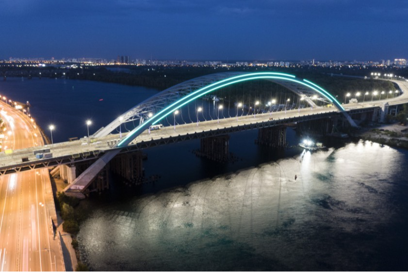 У Києві 23 серпня повністю відкриють рух через Подільський міст (фото)
