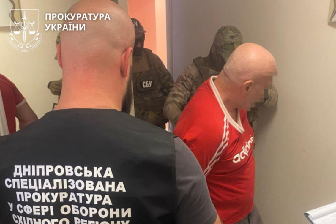 $20 тис. за переведення з передової в тил: ДБР затримало полковника та ще трьох фігурантів