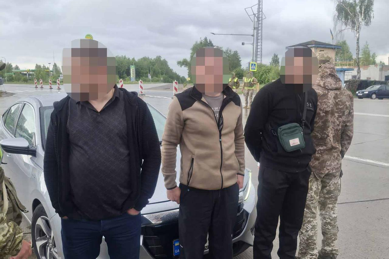 За $3,5 тис. віз чоловіків до кордону з Білоруссю: судитимуть експоліцейського