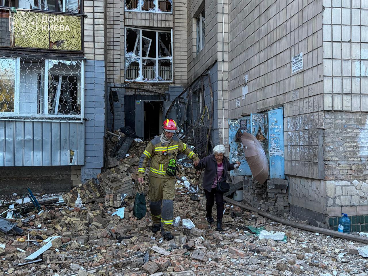 Масована атака на Київ і область: 14 загиблих та понад 40 поранених