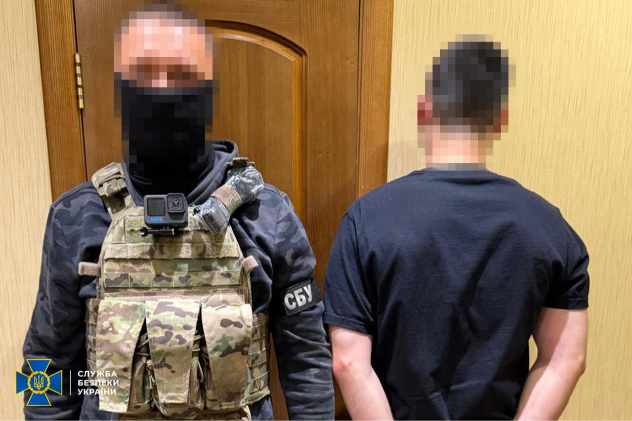 СБУ вилучила найбільшу від початку повномасштабної війни партію кокаїну на 70 млн грн (відео)