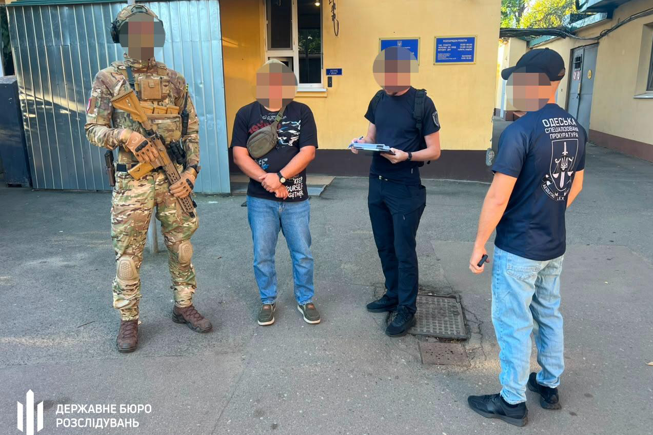 Людей били й незаконно утримували в РТЦК на Одещині: уже 13 підозрюваних