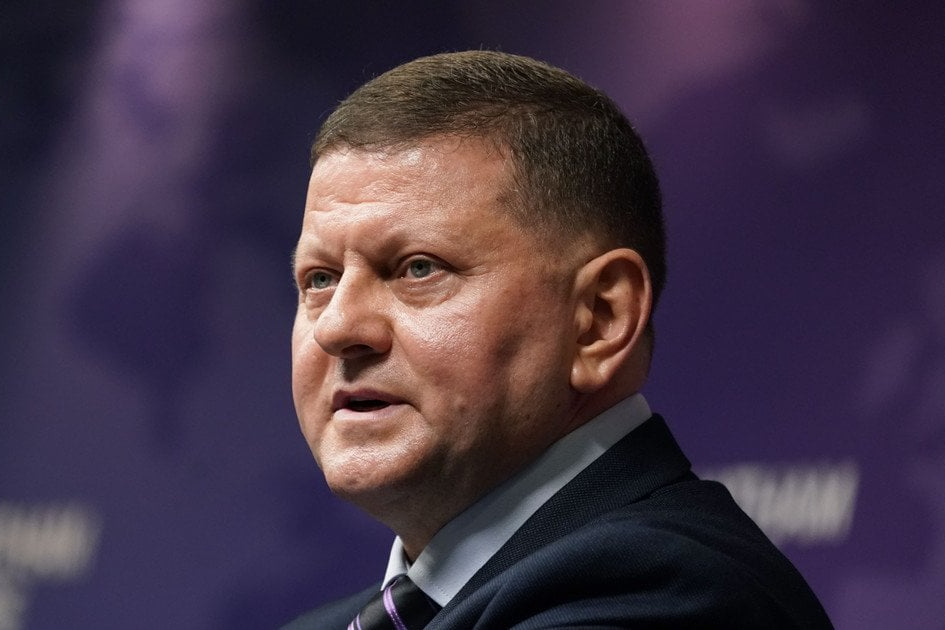 «Провал цих планів я й досі боляче відчуваю» — Залужний про контрнаступ у 2023-му