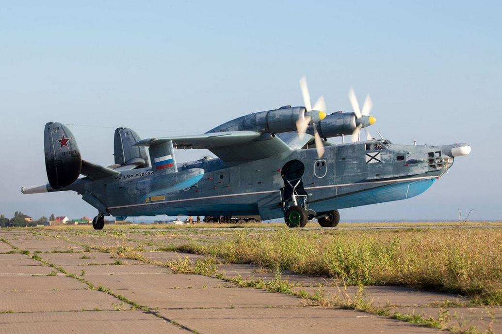 ГУР вперше в історії уразило два російські літаки-амфібії Бе-12 «Чайка» (відео)