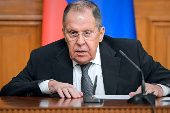 Лавров заявив, що війна могла завершитися рік тому, і звинуватив США та Європу