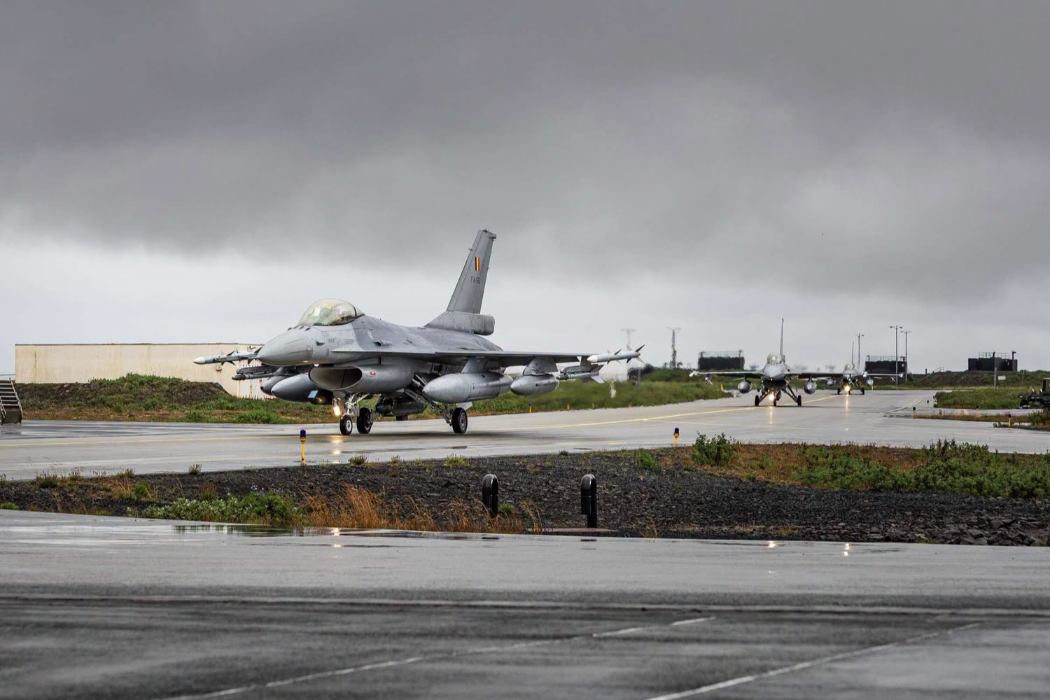 Українські F-16 чекають на обслуговування: WSJ попереджає про ризик для ППО