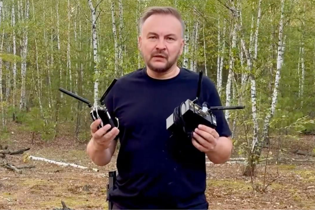 Можна сховати у валізі: Флеш показав ретранслятори для керування «Шахедами» (відео)