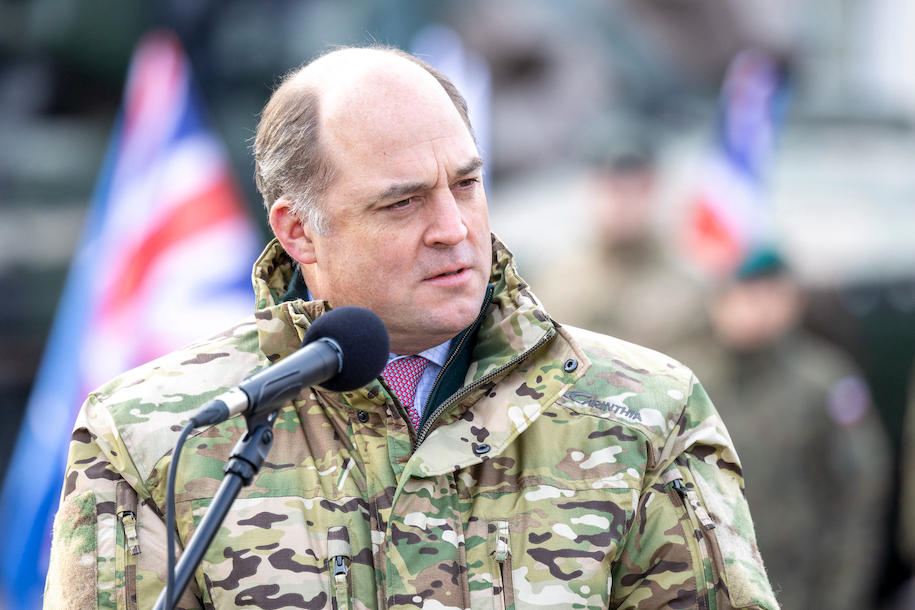 Міністр оборони Великої Британії порадив українцям не зменшувати темп наступу взимку 