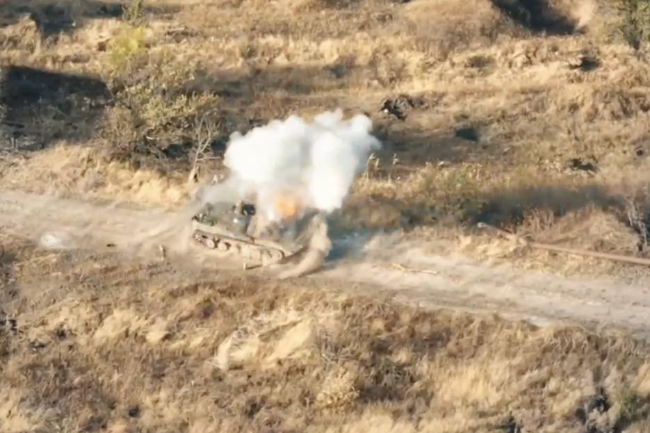 Бійці СБУ показали, як палять російську техніку під Авдіївкою (відео)