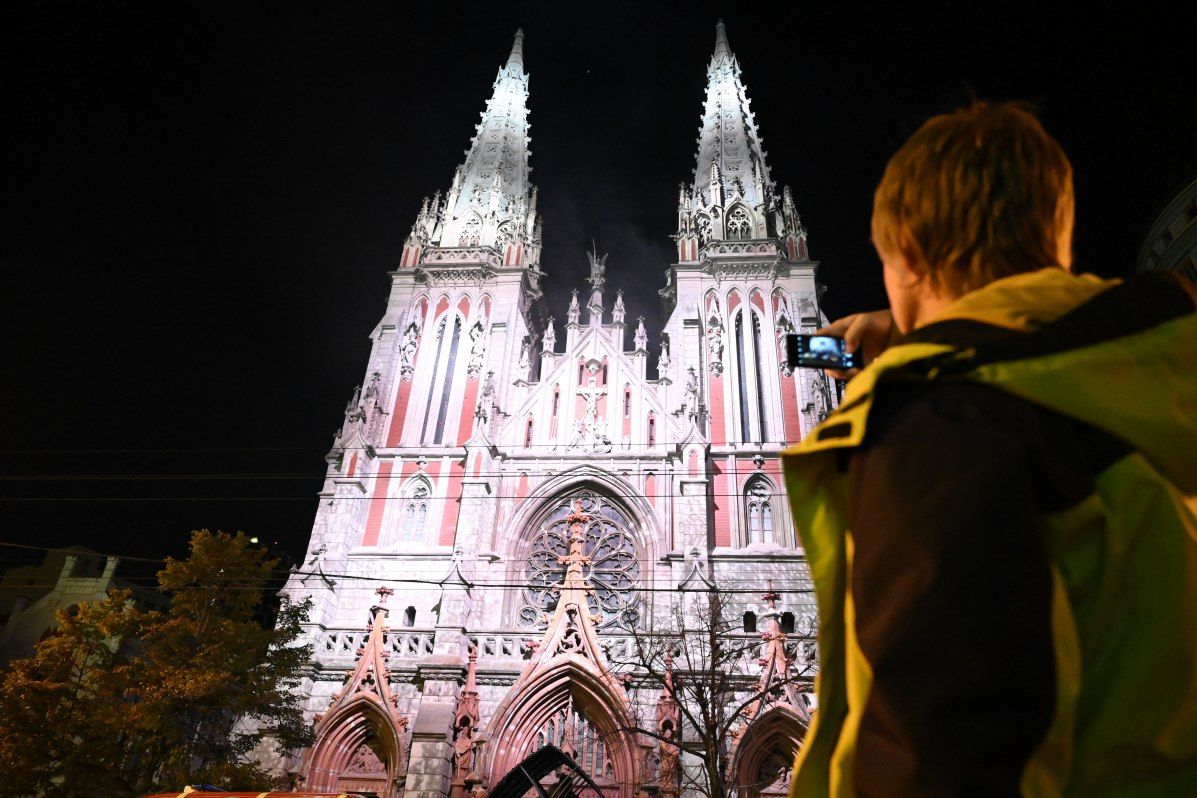 У Києві розпочався ремонт згорілого костелу Святого Миколая