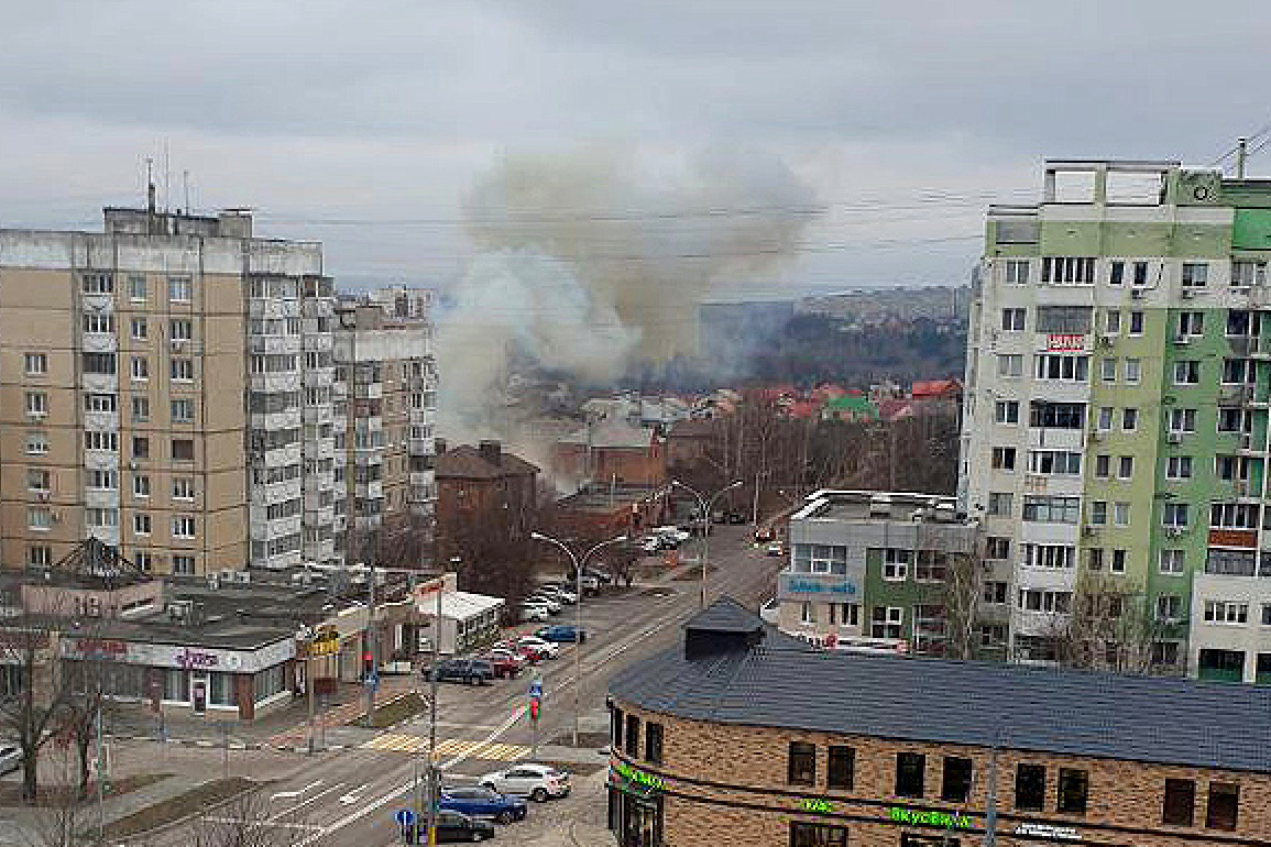 У Бєлгороді знову прогриміли вибухи: влада заявляє про роботу ППО (фото, відео)