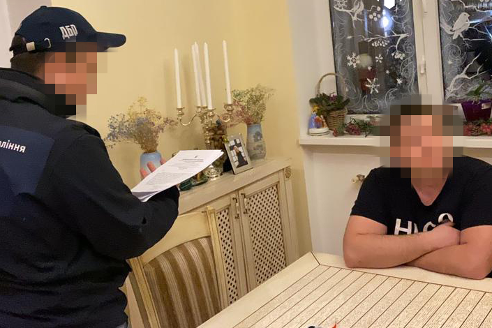 Посадовець КМВА допоміг трьом депутатам Київради ухилятися від військової служби — ДБР