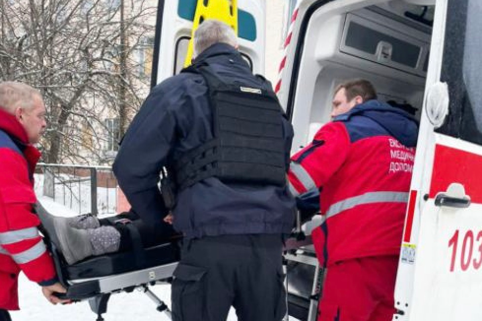 На Чернігівщині родина з 4-річною дитиною потрапила під обстріл