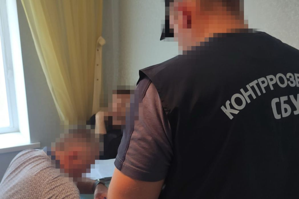 Очільника оборонного заводу викрили на спробі привласнити майже 4 млн грн