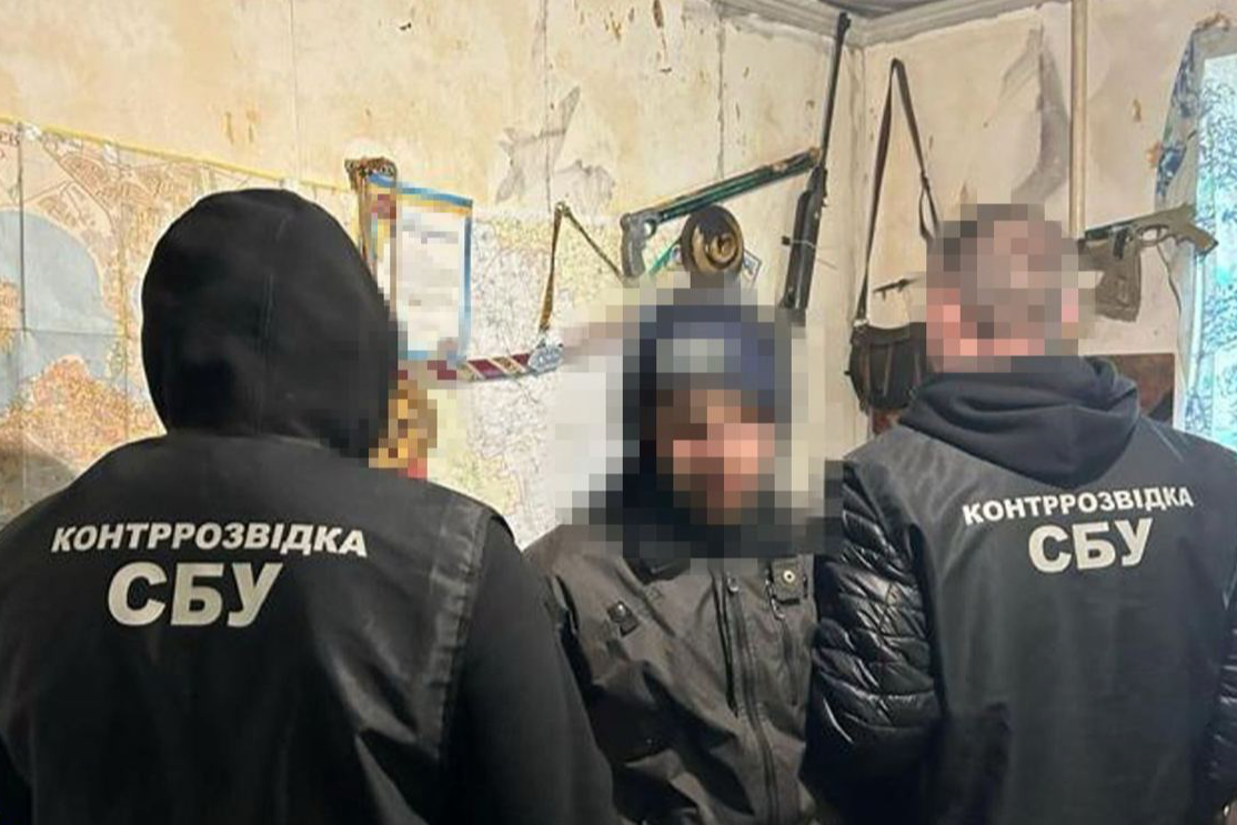 СБУ затримала у Миколаєві агента рф, який коригував повітряні удари по місту (фото)