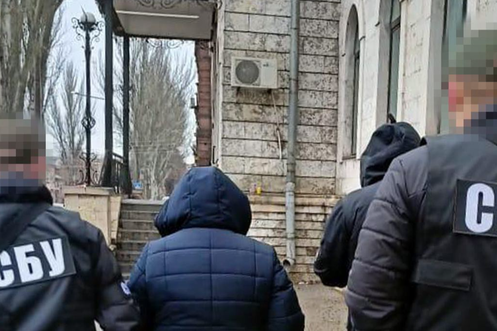 Хористку храму УПЦ (МП) затримали за наведення ракет по ЗСУ на Запоріжжі (фото)